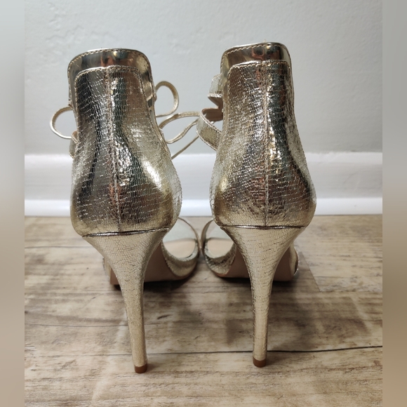 Gianni Bini Metallic gold ankle tie heel size 10 - Picture 3 of 4